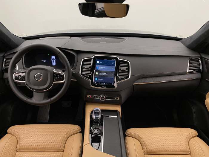 Volvo XC90 T8 AWD ULTIMATE DARK RECHARGE