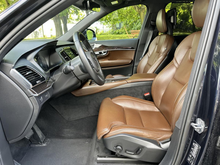 Volvo XC90 D5 AWD INSCRIPTION REZERVACE 2.0 d