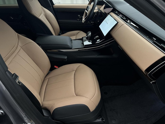 Land Rover Range Rover Sport D300 DYNAMIC SE REZERVACE 3.0 d Dynamic SE