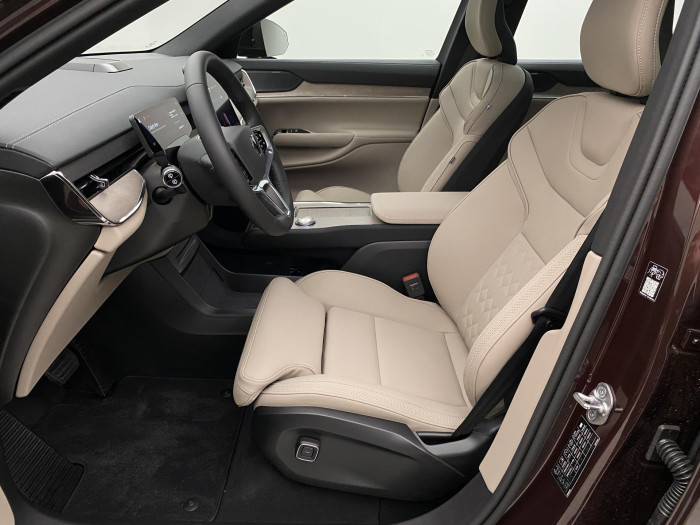 Volvo EX90 PURE ELECTRIC TWIN PLUS 7míst