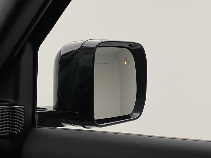 Land Rover Defender D300 SE AWD AUT CZ REZERVACE 3.0 d SE