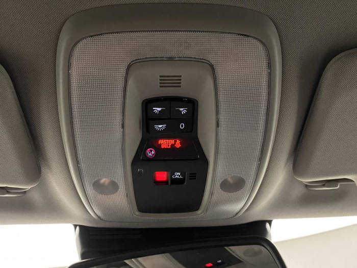 Volvo V60 D2 MOMENTUM NAVIGACE REZERVACE 1.6 d Momentum