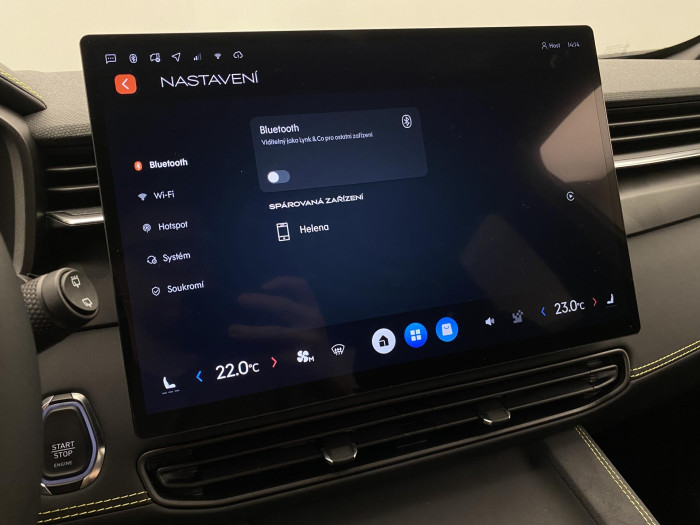 Lynk & Co 01 01 CORE PHEV