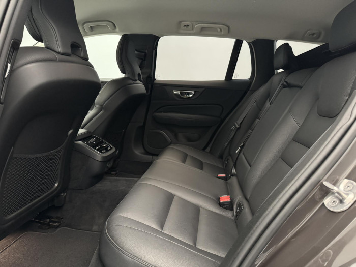 Volvo V60 CC B5 AWD PLUS BRIGHT AUT