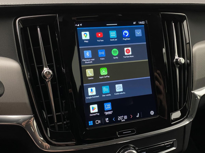 Volvo V90 CC B4 AWD PLUS AUT REZERVACE 2.0 CC CC Plus
