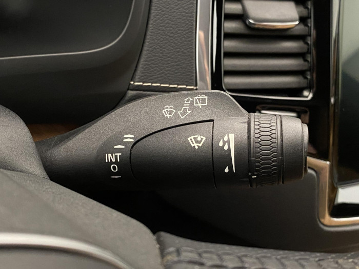 Volvo XC90 D5 AWD INSCRIPTION REZERVACE 2.0 d