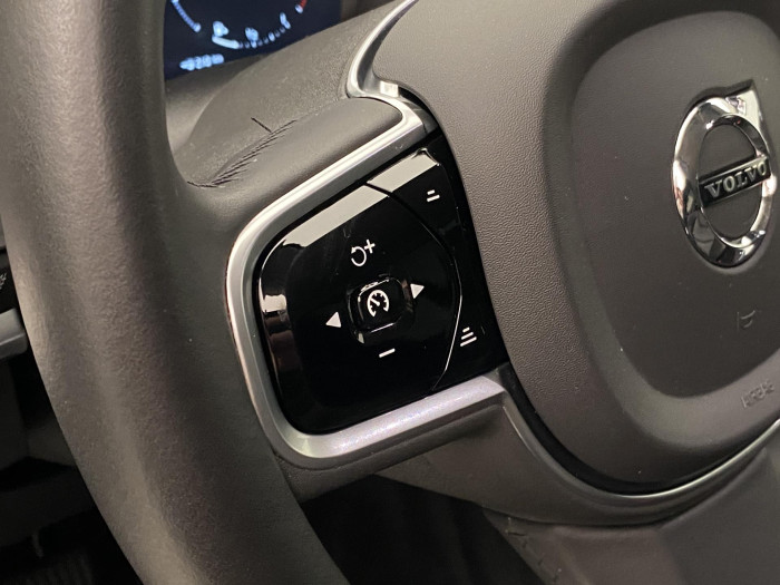 Volvo XC90 D5 AWD MOMENTUM AUT CZ 2.0 d Momentum