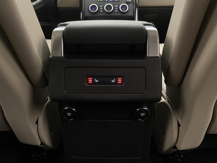 Land Rover Discovery 3,0 SD6 AWD SE AUT REZERVACE 3.0 SE