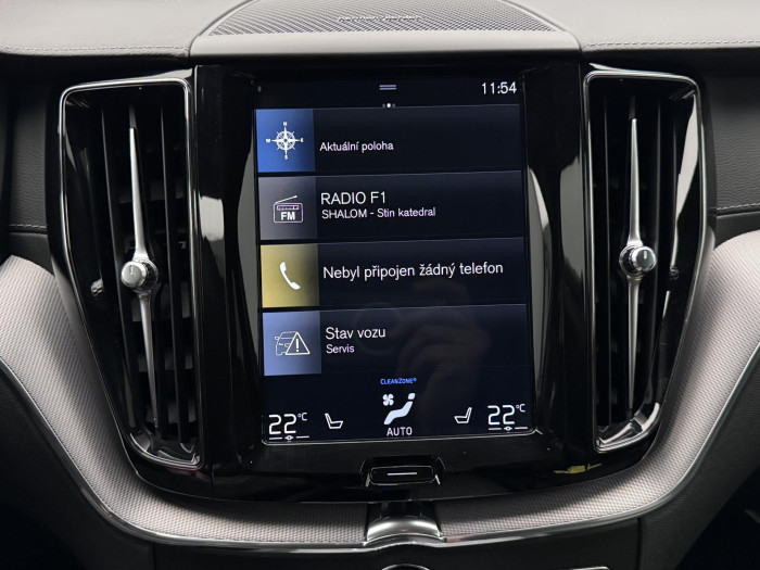 Volvo XC60 T8 AWD RECHARGE R-DESIGN AUT