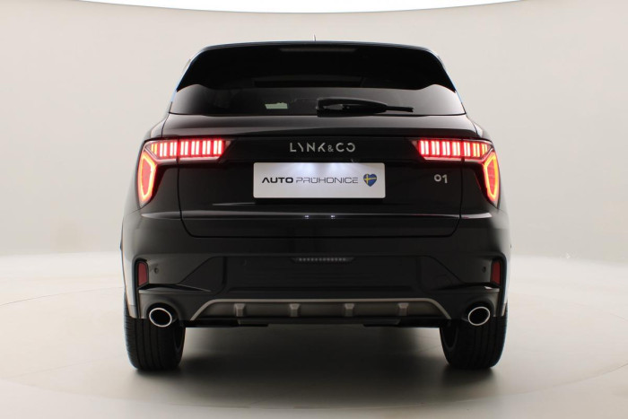 Lynk & Co 01 PHEV DCT AUT 1.maj. REZERVACE