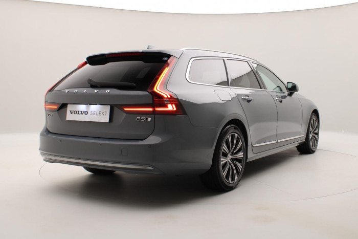 Volvo V90 B5 AWD INSCRIPTION REZERVACE