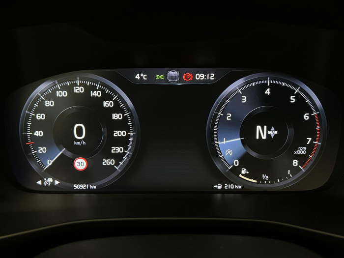 Volvo XC40 T3 MOMENTUM 1.maj. 1.5 Momentum