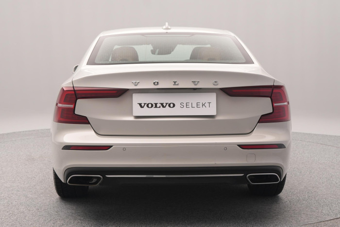 Volvo S60 B4 INSCRIPTION AUT CZ