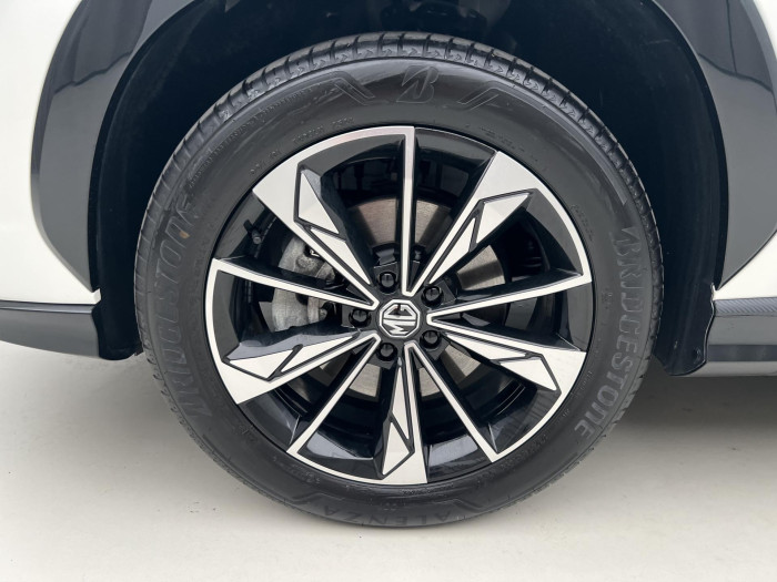 MG HS 1.5TGI EXCLUSIVE AUT CZ 1.maj. 1.5 Exclusive