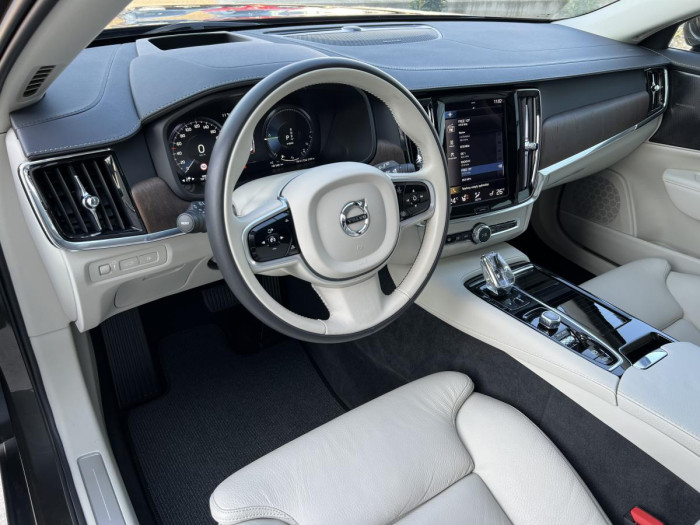 Volvo V90 T8 AWD INSCRIPTION RECHARGE