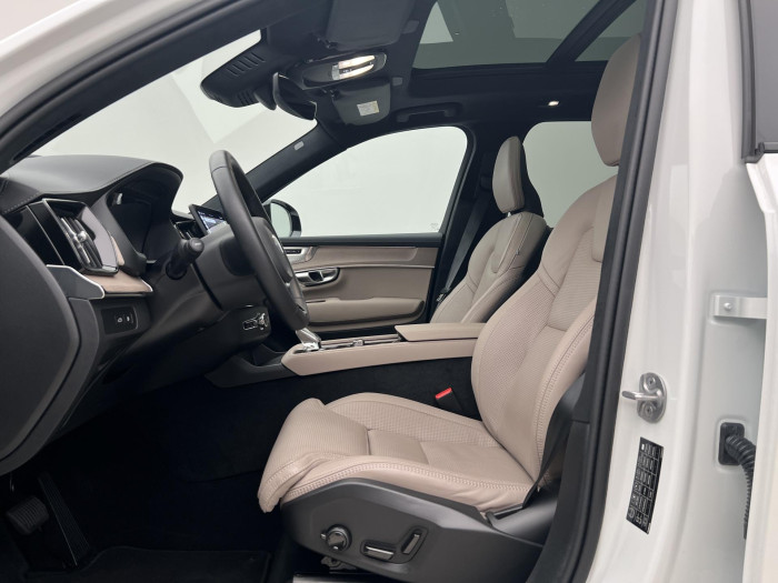 Volvo XC90 T8 AWD RECHARGE ULTRA DARK CZ