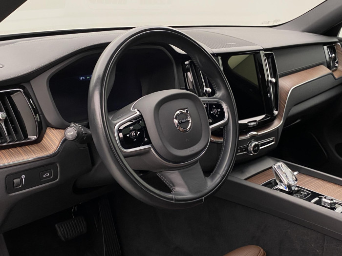 Volvo XC60 B5 AWD INSCRIPTION AUT CZ