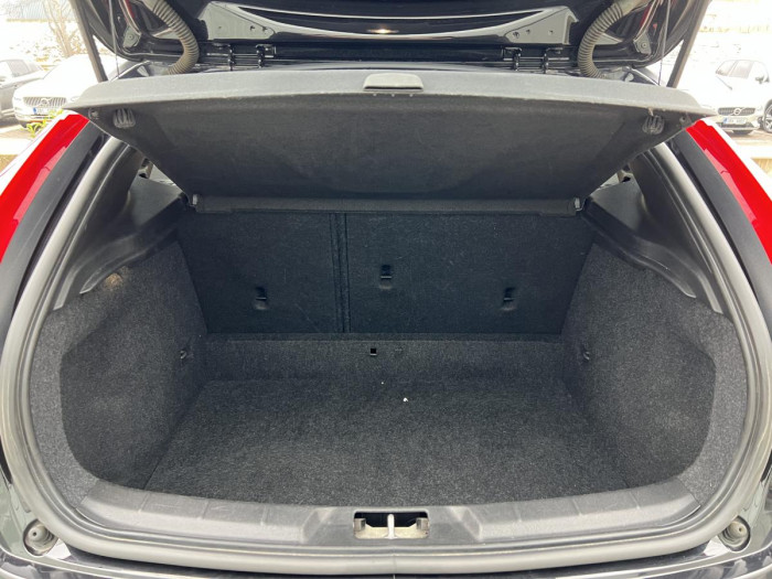 Volvo V40 D2 MOMENTUM 1.maj. 2.0 d Momentum