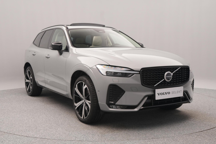 Volvo XC60 B5 AWD DARK ULTRA CZ 1.maj