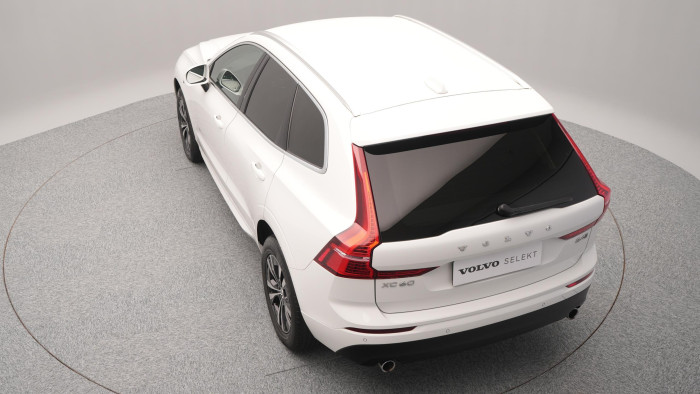 Volvo XC60 B4 AWD MOMENTUM PRO AUT CZ 2.0 Momentum