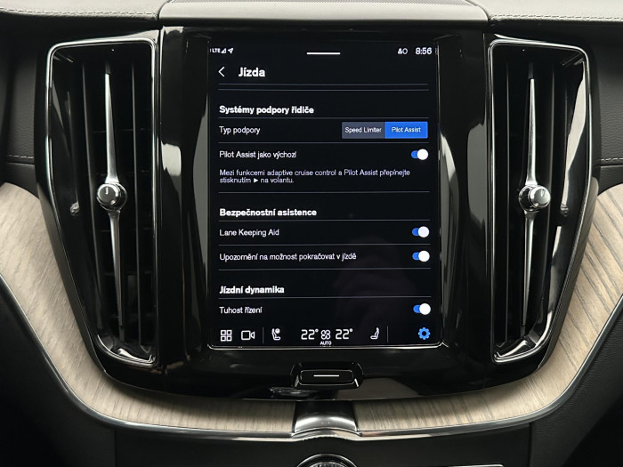 Volvo XC60 B4 AWD INSCRIPTION AUT