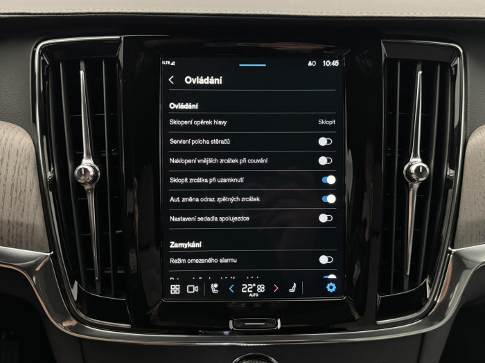Volvo V90 T8 AWD RECHARGE ULTIMATE 1.maj