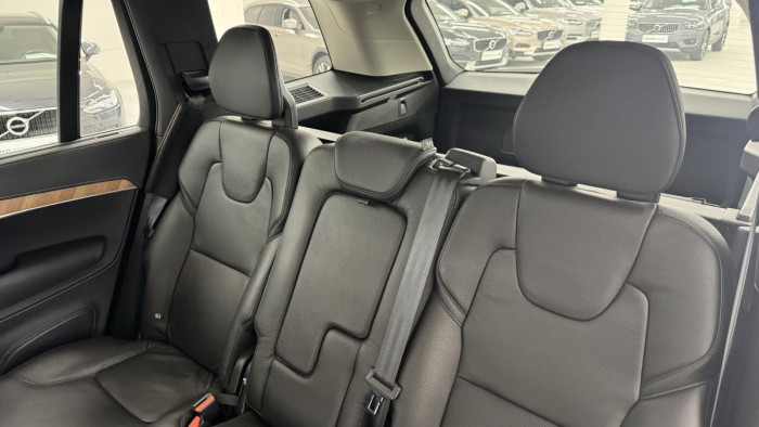 Volvo XC90 B5 AWD INSCRIPTION REZERVACE