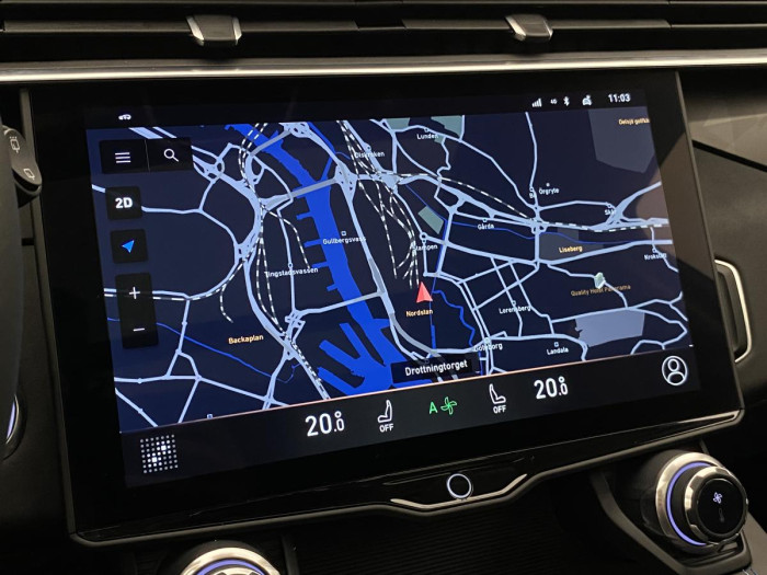 Lynk & Co 01 PHEV DCT AUT 1.maj. REZERVACE