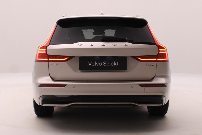 Volvo V60 T6 AWD PLUG-IN DARK PLUS CZ