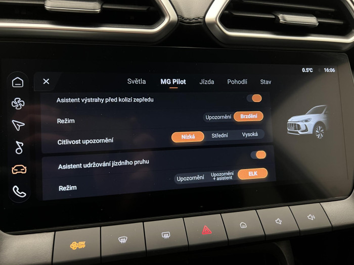 MG ZS 1.5 ICE ELEGANCE CZ 1.maj. 1.5 Elegance