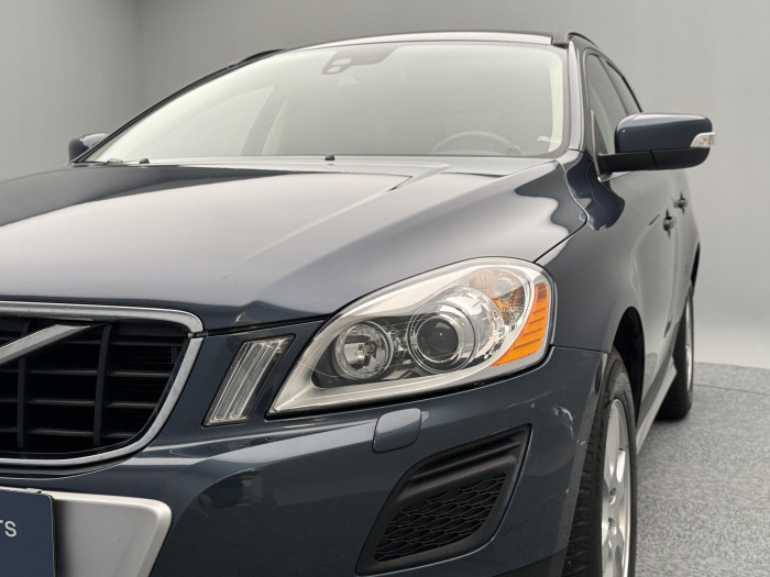 Volvo XC60 D5 AWD MOMENTUM AUT CZ 2.4 d Momentum