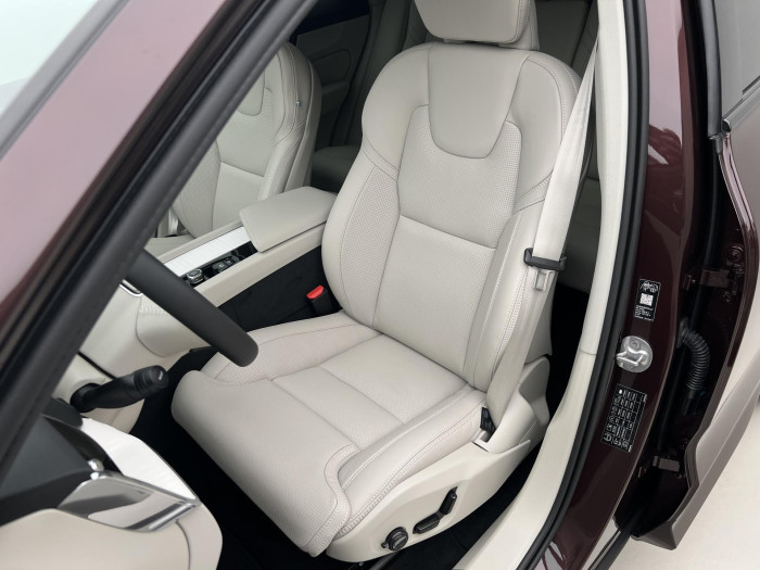 Volvo XC60 T6 AWD AUT RECHARGE DARK PLUS