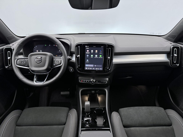Volvo XC40 B4 AUT ULTRA BLACK EDITION 2.0 Edition