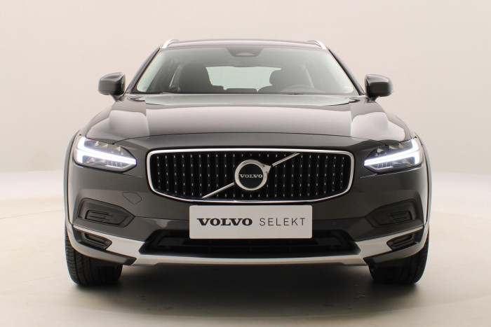 Volvo V90 CC B4 AWD PLUS AUT CZ 1.maj