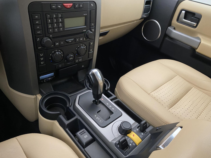 Land Rover Discovery 3 TDV6 HSE AWD REZERVACE