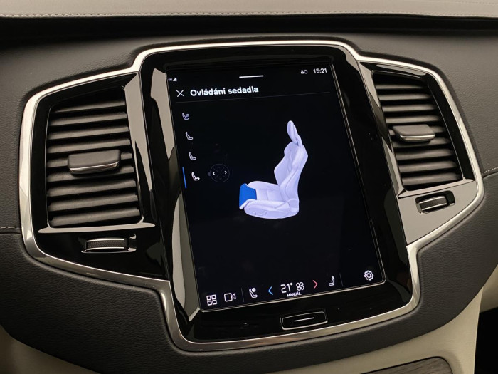 Volvo XC90 B5 AWD ULTIMATE REZERVACE