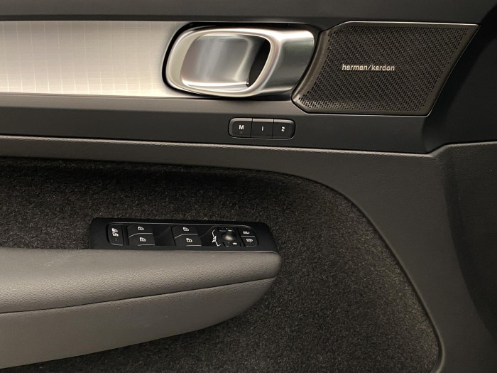 Volvo XC40 B3 AUT DARK PLUS