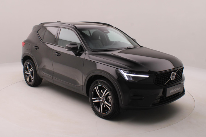 Volvo XC40 B3 DARK PLUS AUT CZ