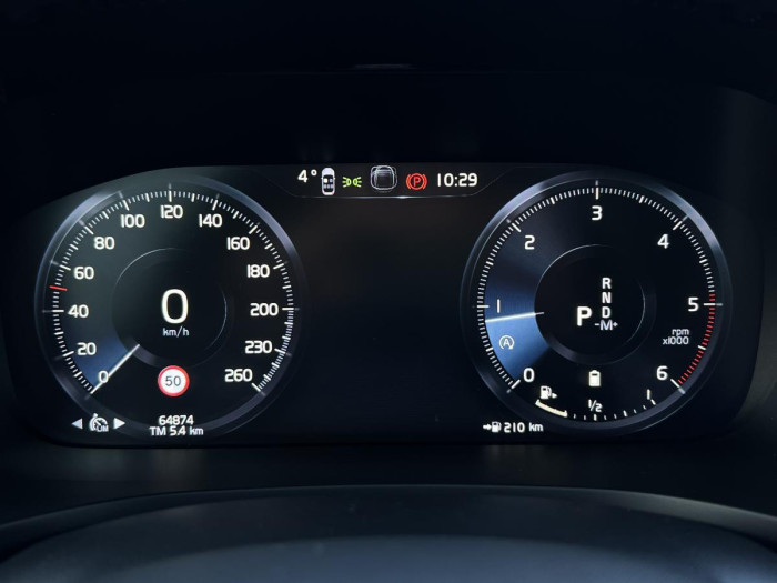 Volvo V60 CROSS COUNTRY B4 AWD Aut 1.maj