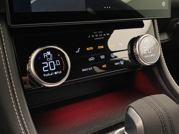 Jaguar F-Pace D200 R-DYNAMIC SE AWD AUT 2.0 d Dynamic SE