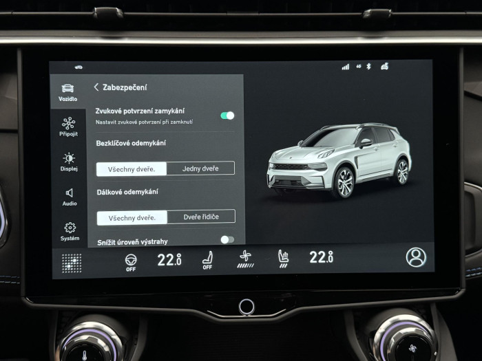 Lynk & Co 01 PHEV DCT AUT 1.maj