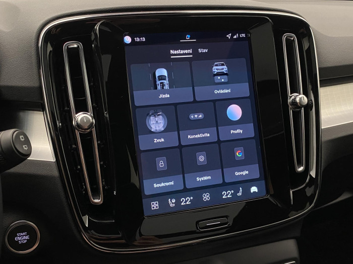 Volvo XC40 B3 AUT DARK PLUS