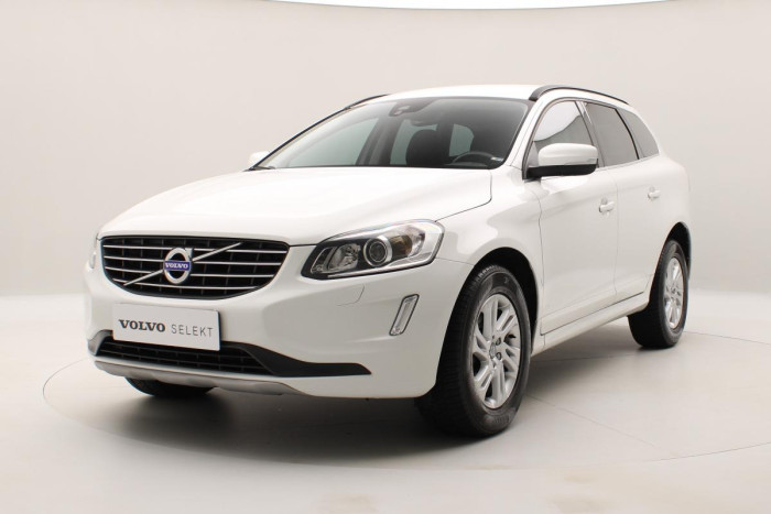 Volvo XC60 D4 AWD MOMENTUM REZERVACE 2.4 d Momentum