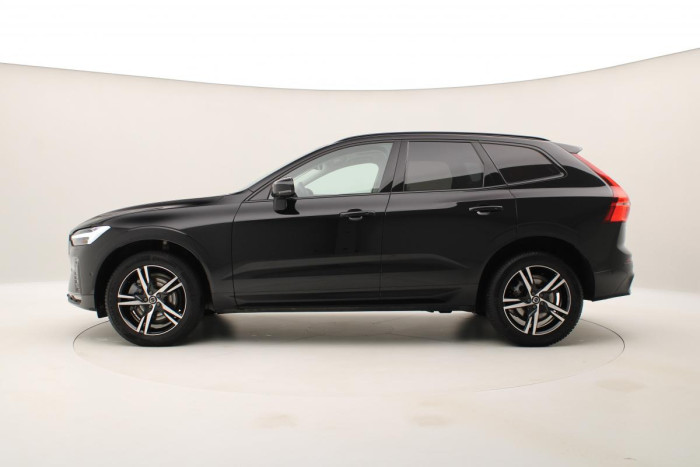 Volvo XC60 B4 AWD ULTIMATE AUT REZERVACE