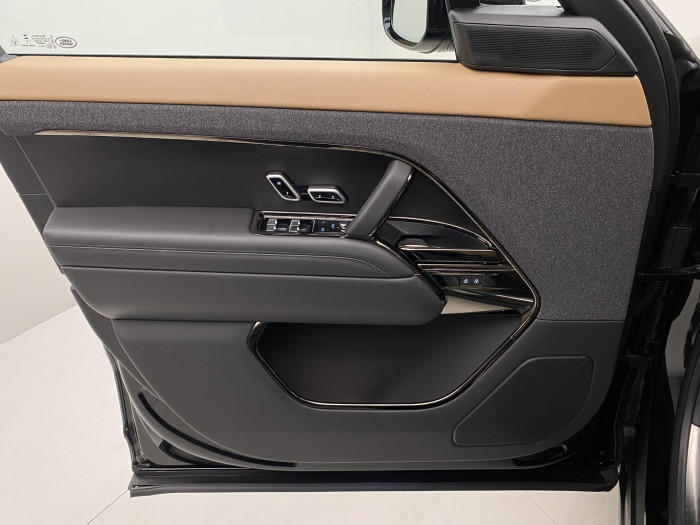 Land Rover Range Rover Sport P550e AUTOBIOGRAPHY AWD AUT