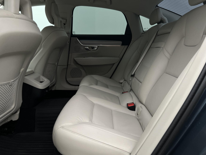 Volvo S90 D4 AWD MOMENTUM AUT CZ 2.0 d Momentum