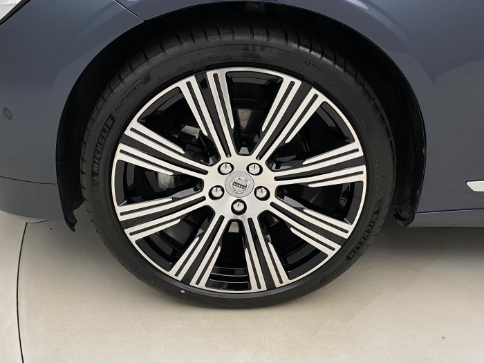 Volvo S90 B5 AWD ULTIMATE BRIGHT 1.maj