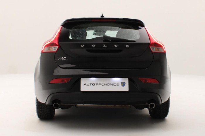 Volvo V40 D3 NAVIGACE AUT REZERVACE 2.0 d