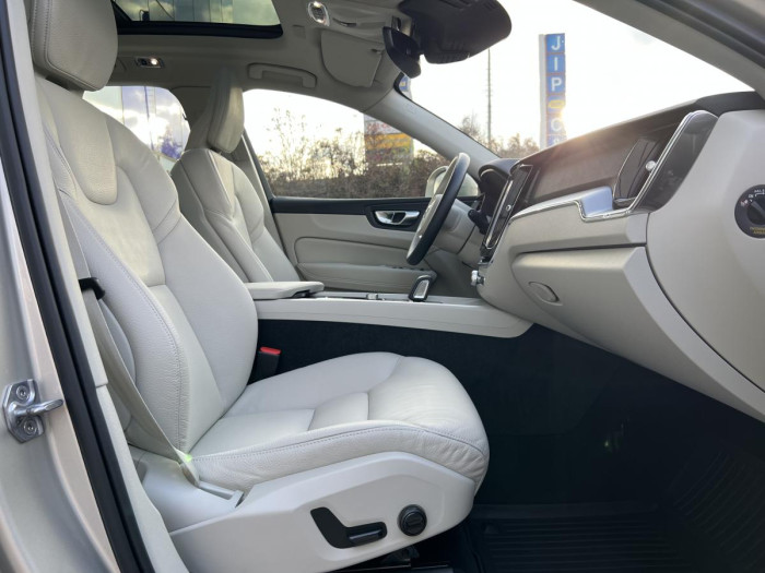Volvo XC60 T6 AWD RECHARGE INSCRIPTION