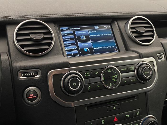 Land Rover Discovery 3.0 TDV6 S AWD REZERVACE